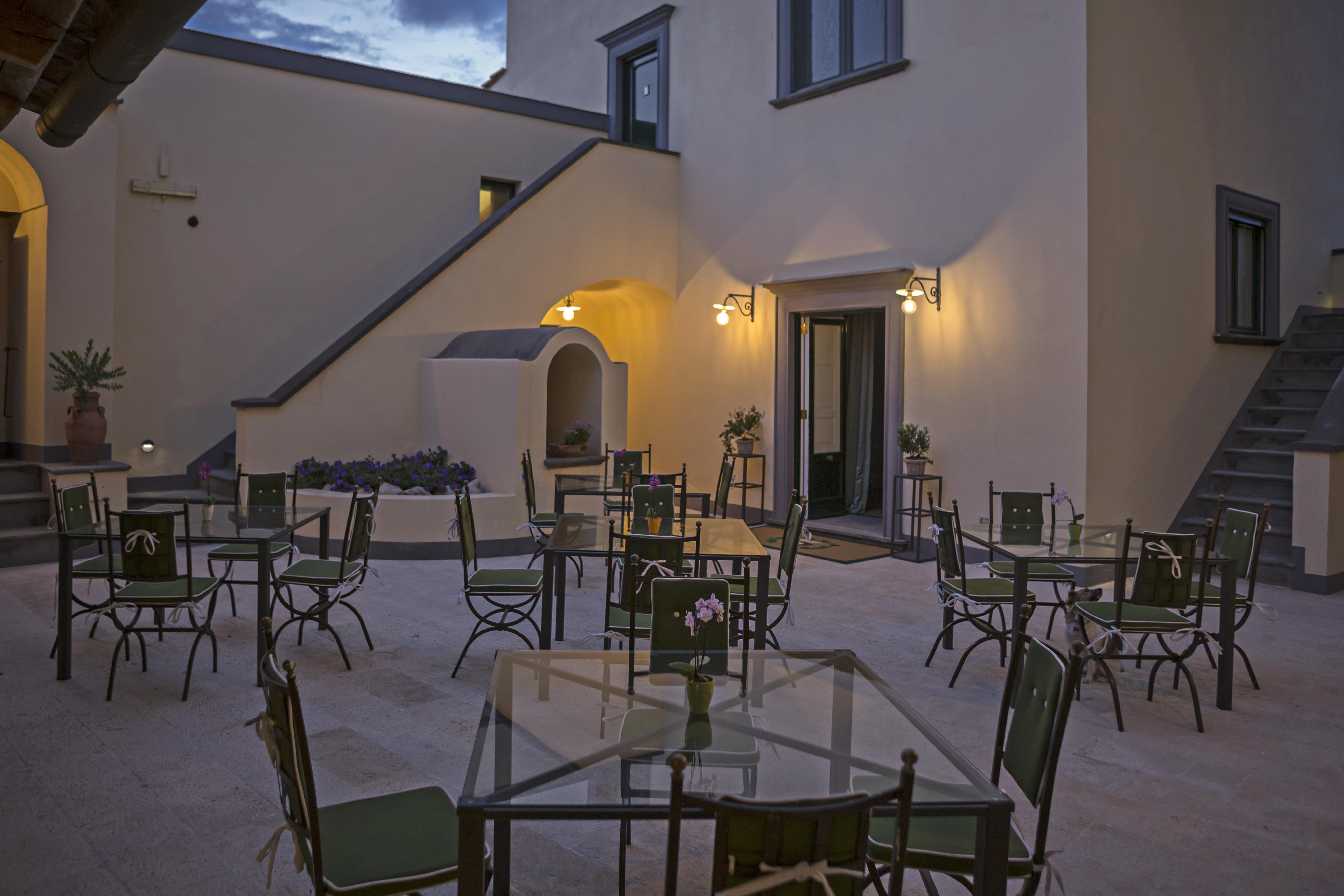 Relais Regina Giovanna Sorrento Restaurace fotografie